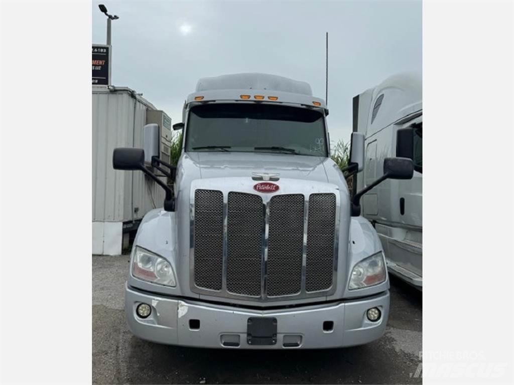 Peterbilt 579 Vetopöytäautot