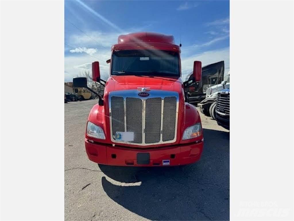Peterbilt 579 Vetopöytäautot