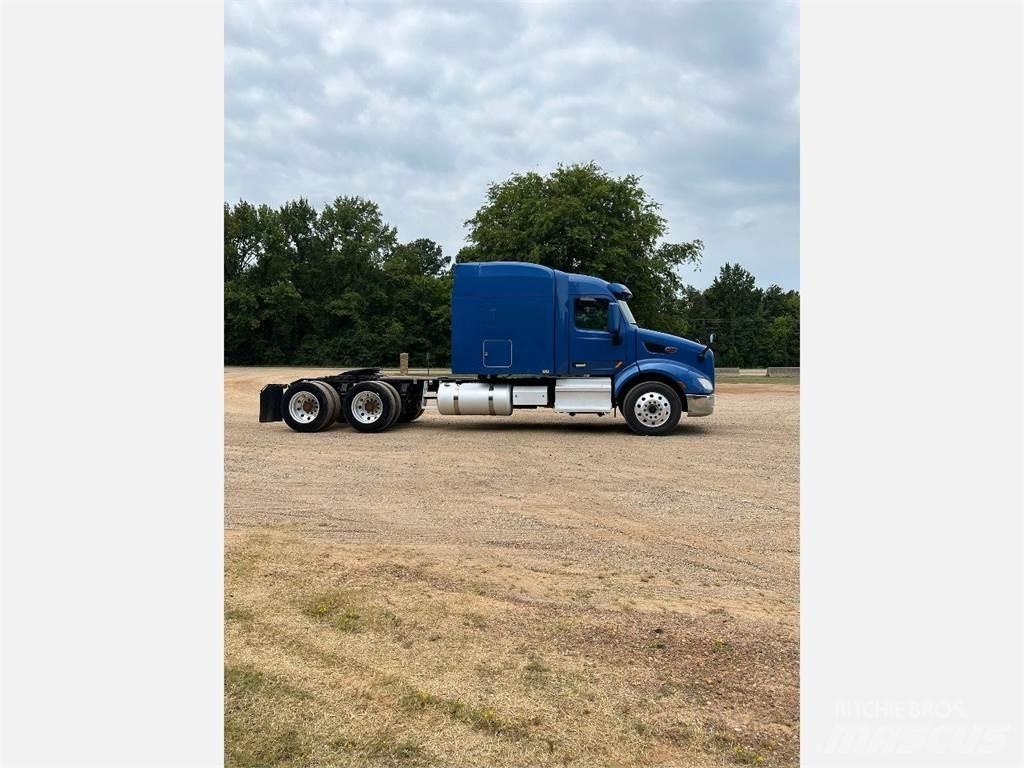 Peterbilt 579 Vetopöytäautot