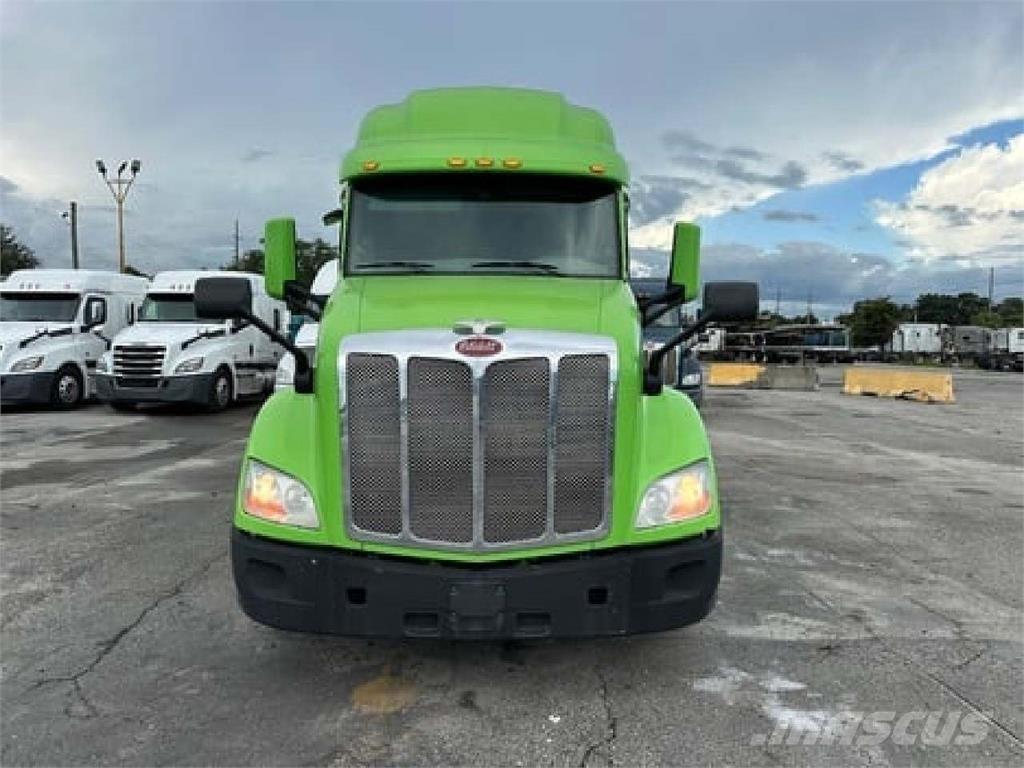 Peterbilt 579 Vetopöytäautot