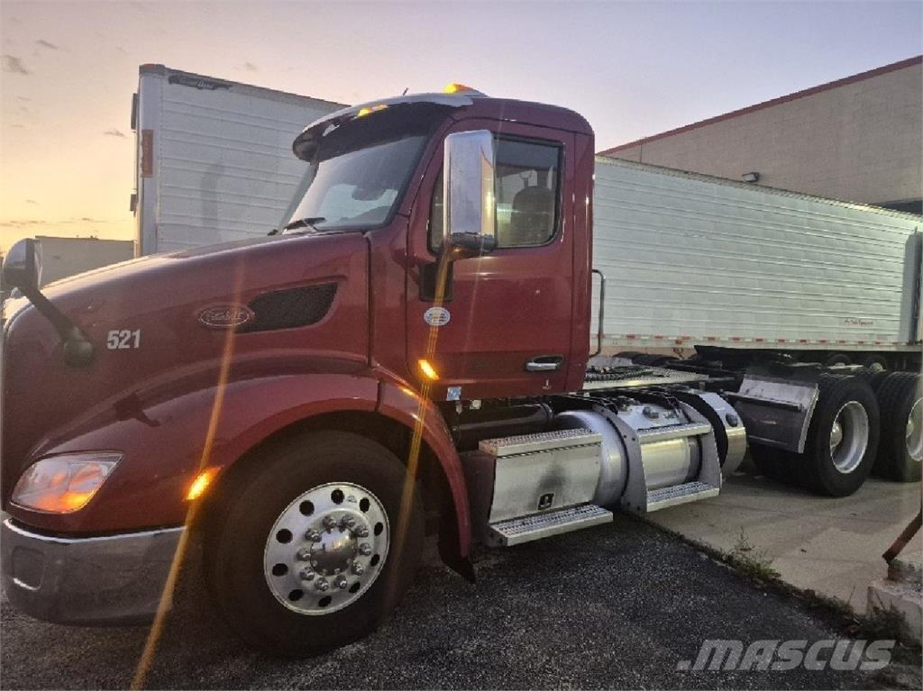 Peterbilt 579 Vetopöytäautot