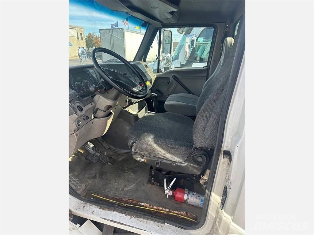 Sterling A9500 Vetopöytäautot