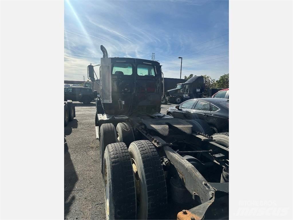 Sterling A9500 Vetopöytäautot