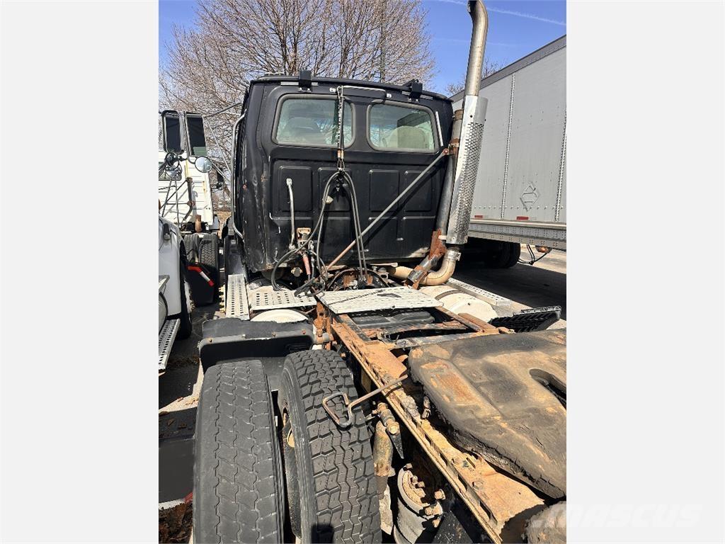 Sterling A9500 Vetopöytäautot