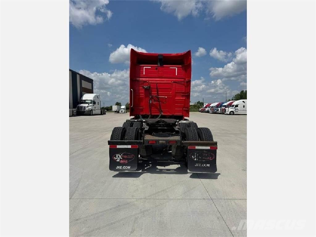 Volvo VNL 860 Vetopöytäautot