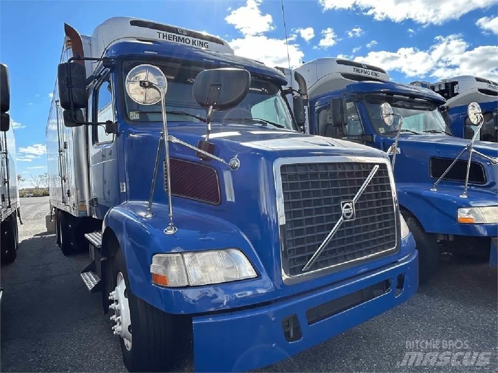 Volvo VNM64T200 Kylmä-/Lämpökori kuorma-autot