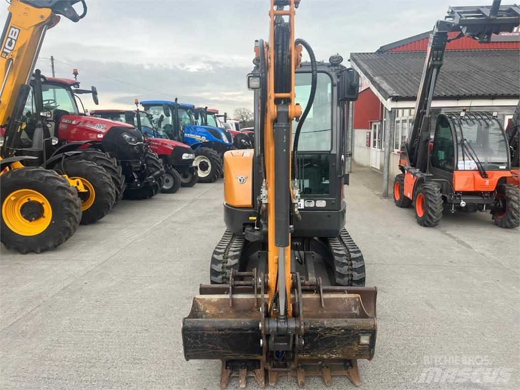 CASE CE CX30C Telakaivukoneet
