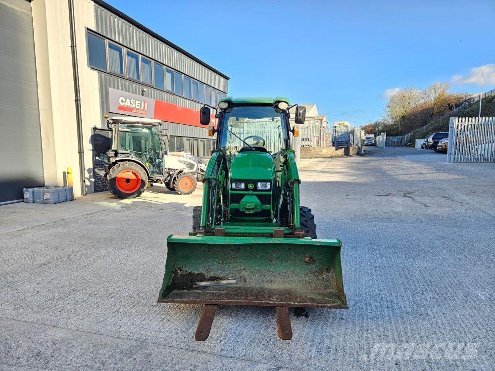 John Deere 3520 Traktorit