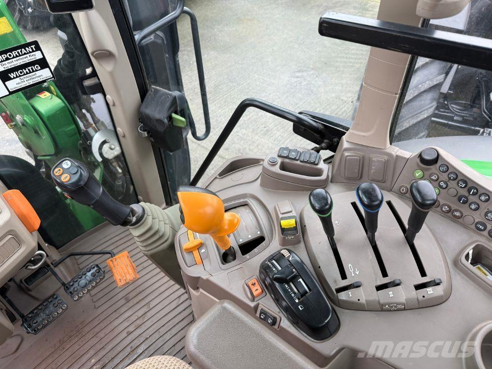 John Deere 6120M Traktorit