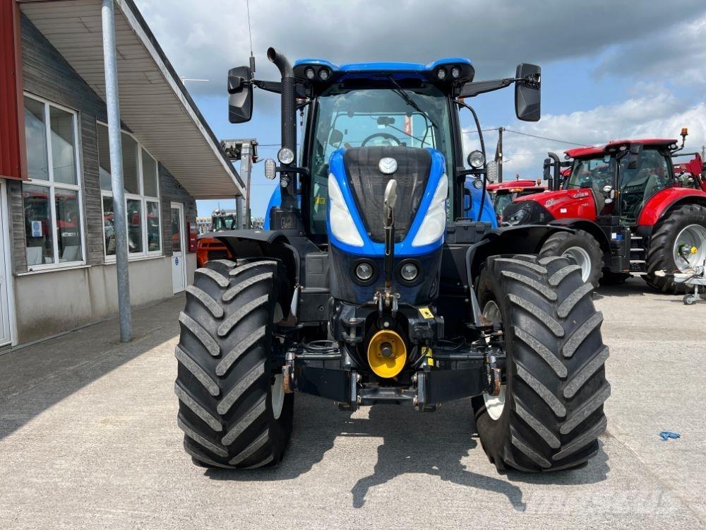 New Holland T7.210 Traktorit