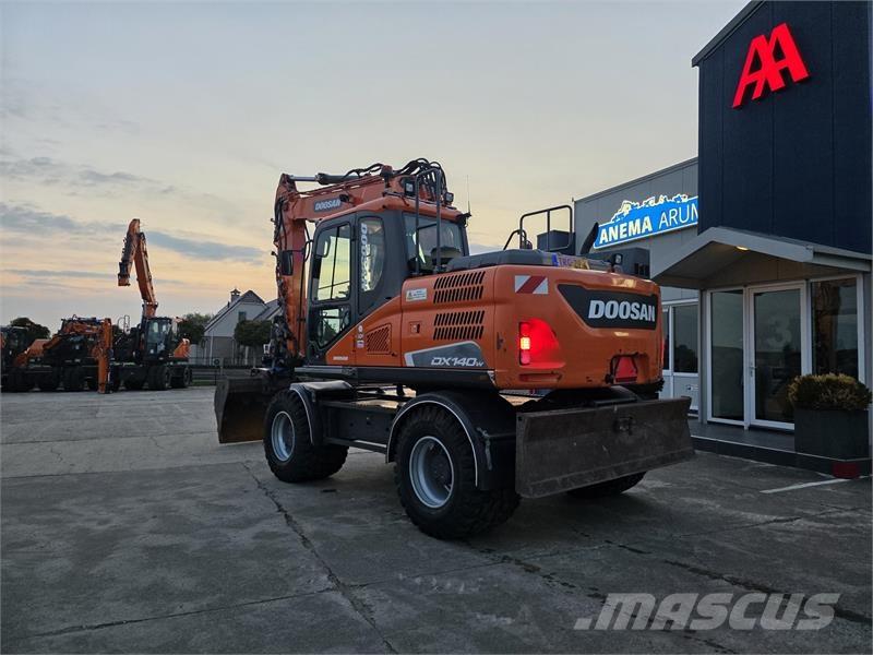Doosan DX140W-5 Pyöräkaivukoneet