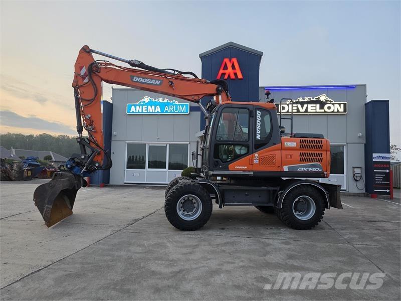 Doosan DX140W-5 Pyöräkaivukoneet