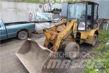 CAT 904B Pyöräkuormaajat