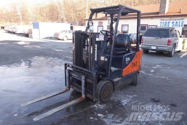 Doosan GC25P-5 Muut haarukkatrukit
