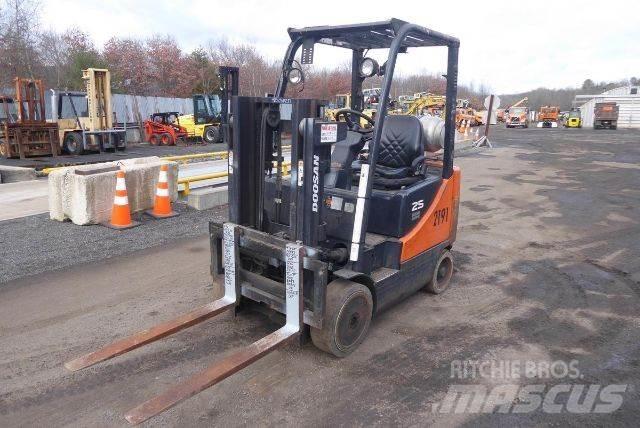 Doosan GC25P-5 Muut haarukkatrukit