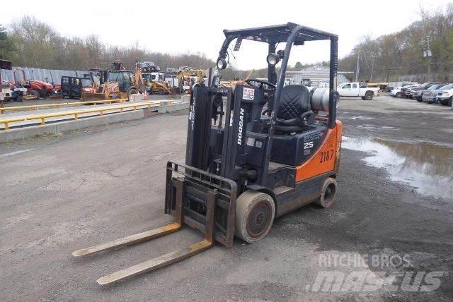 Doosan GC25P-5 Muut haarukkatrukit