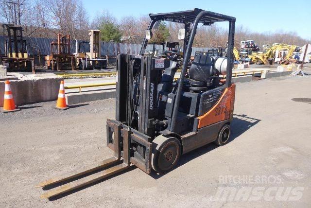 Doosan GC25P-5 Muut haarukkatrukit