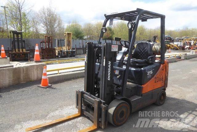 Doosan GC25P-5 Muut haarukkatrukit