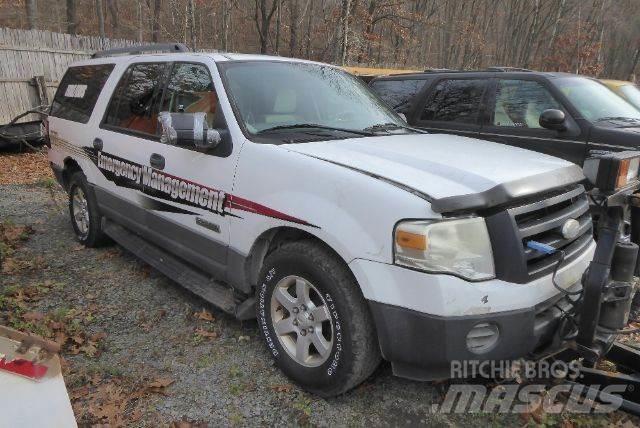 Ford Expedition Lava-autot