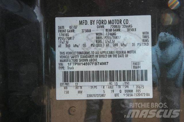 Ford F150 XLT Lava-autot