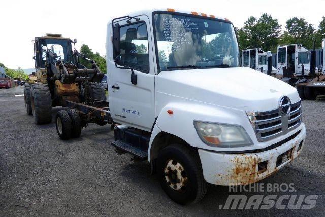 Hino 145 Kuorma-autoalustat