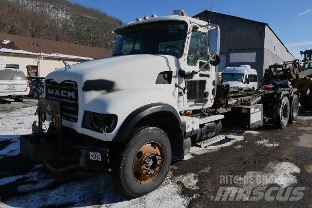 Mack CV713 Kuorma-autoalustat