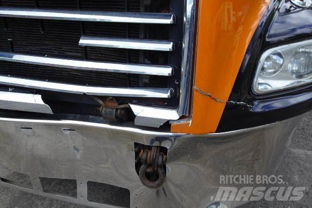 Mack CX612 Kuorma-autoalustat