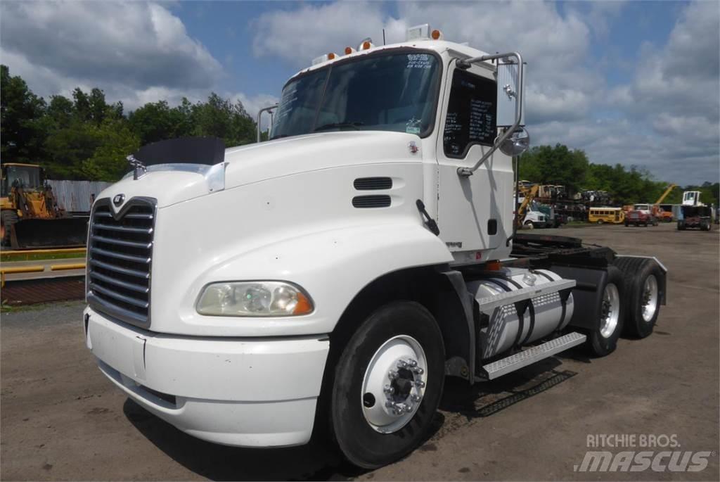 Mack CX613 Kuorma-autoalustat