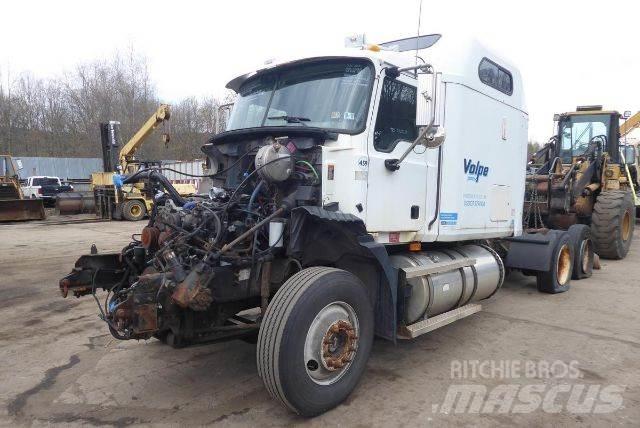 Mack CXN613 Vetopöytäautot