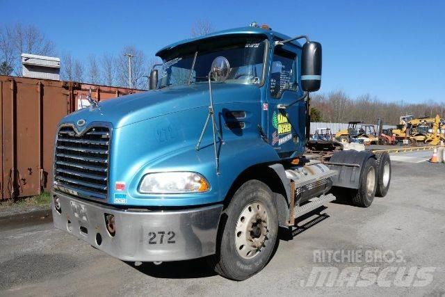 Mack CXN613 Kuorma-autoalustat