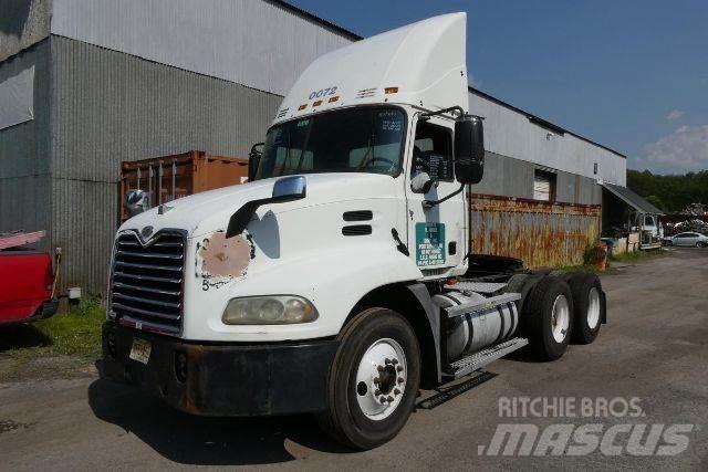 Mack CXN613 Kuorma-autoalustat