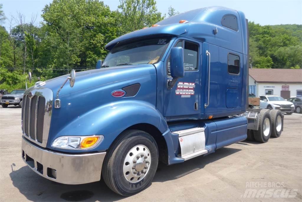 Peterbilt 387 Vetopöytäautot