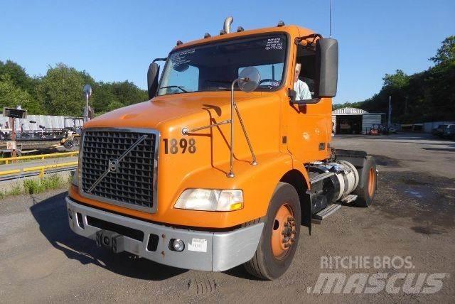 Volvo VNM42T Kuorma-autoalustat
