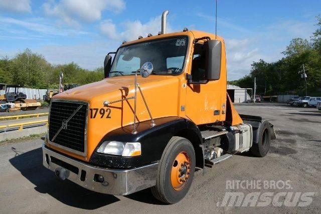 Volvo VNM42T Kuorma-autoalustat