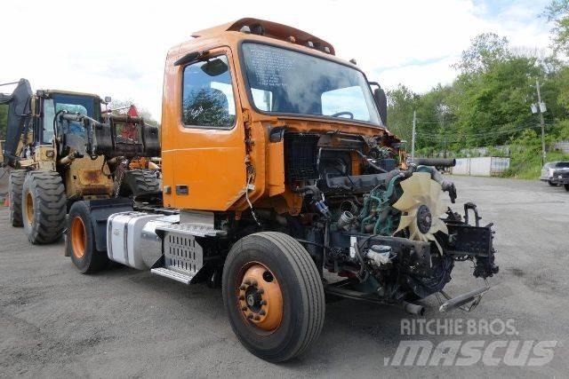 Volvo VNM42T Kuorma-autoalustat