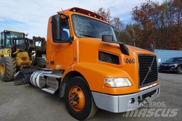 Volvo VNM42T Kuorma-autoalustat