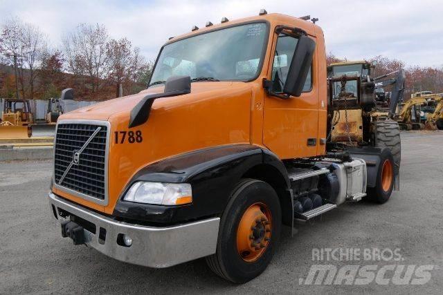 Volvo VNM42T Kuorma-autoalustat