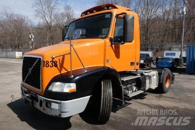 Volvo VNM42T Kuorma-autoalustat
