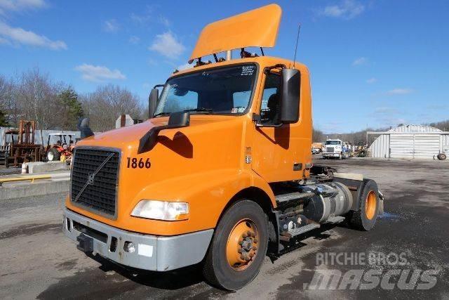 Volvo VNM42T Kuorma-autoalustat
