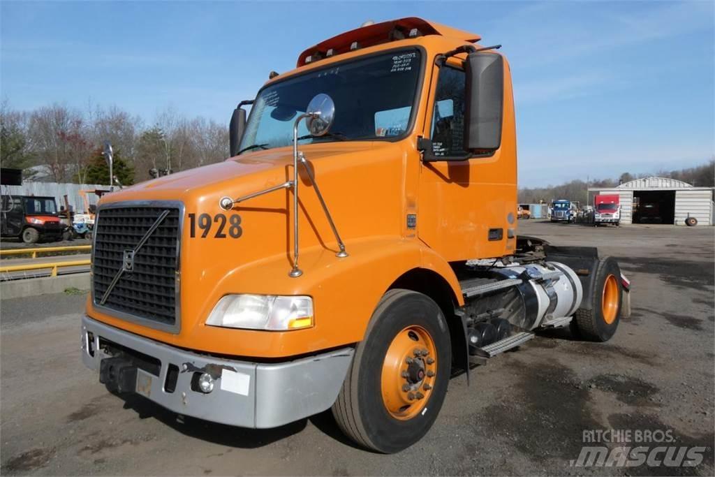 Volvo VNM42T Kuorma-autoalustat