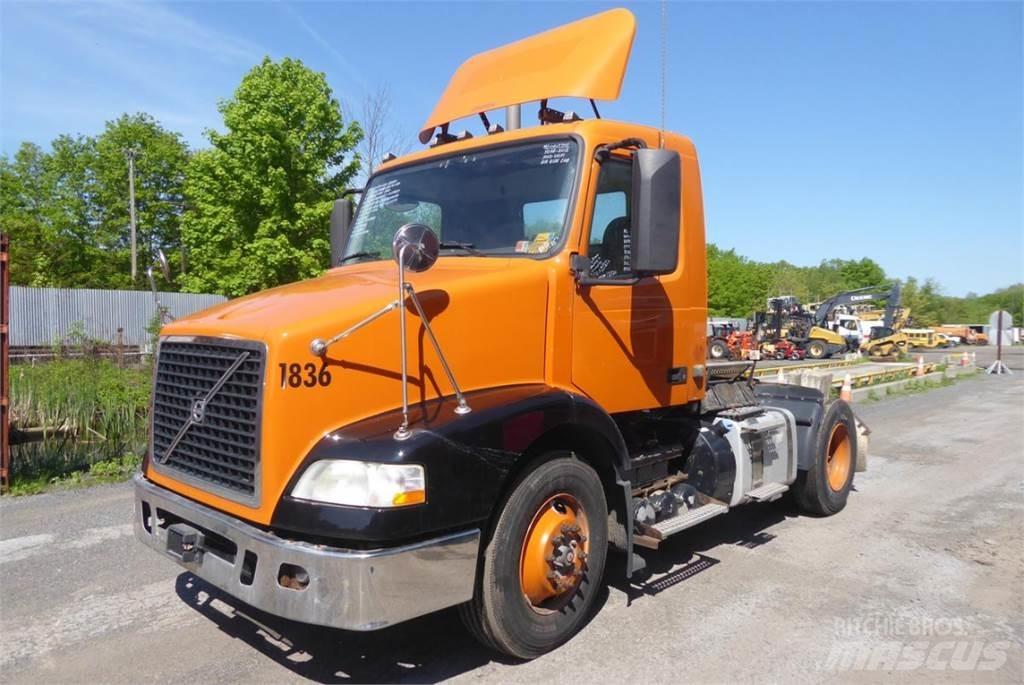 Volvo VNM42T Kuorma-autoalustat