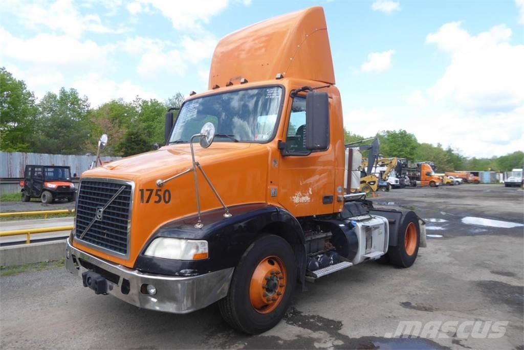 Volvo VNM42T Kuorma-autoalustat