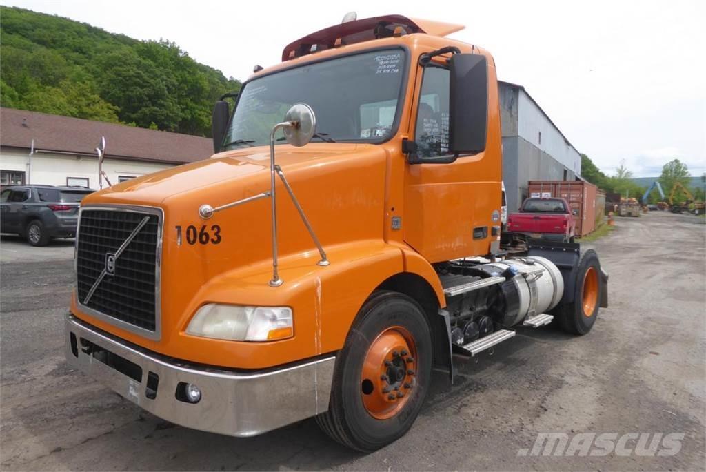 Volvo VNM42T Kuorma-autoalustat