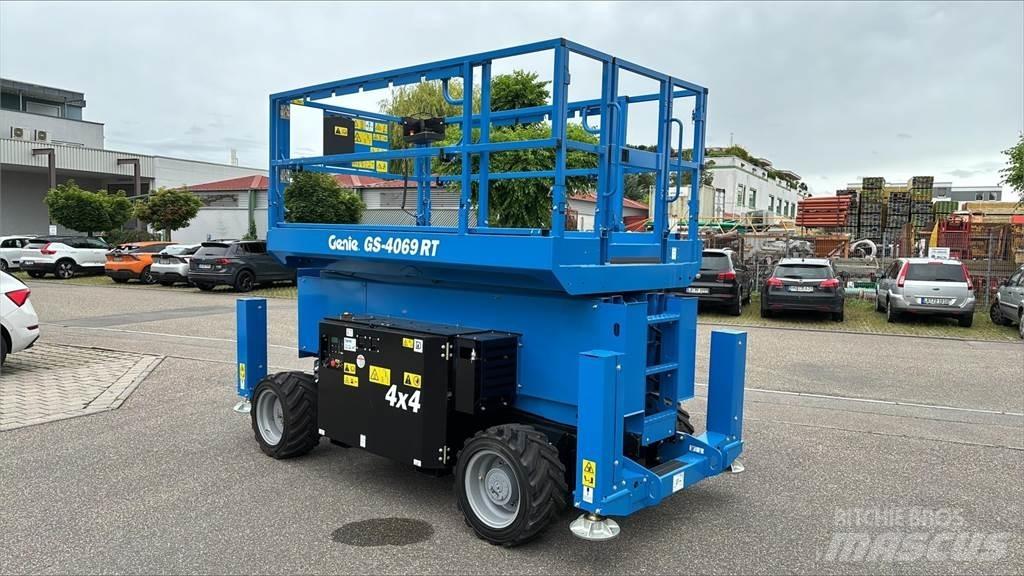 Genie GS-4069 RT Saksilavat