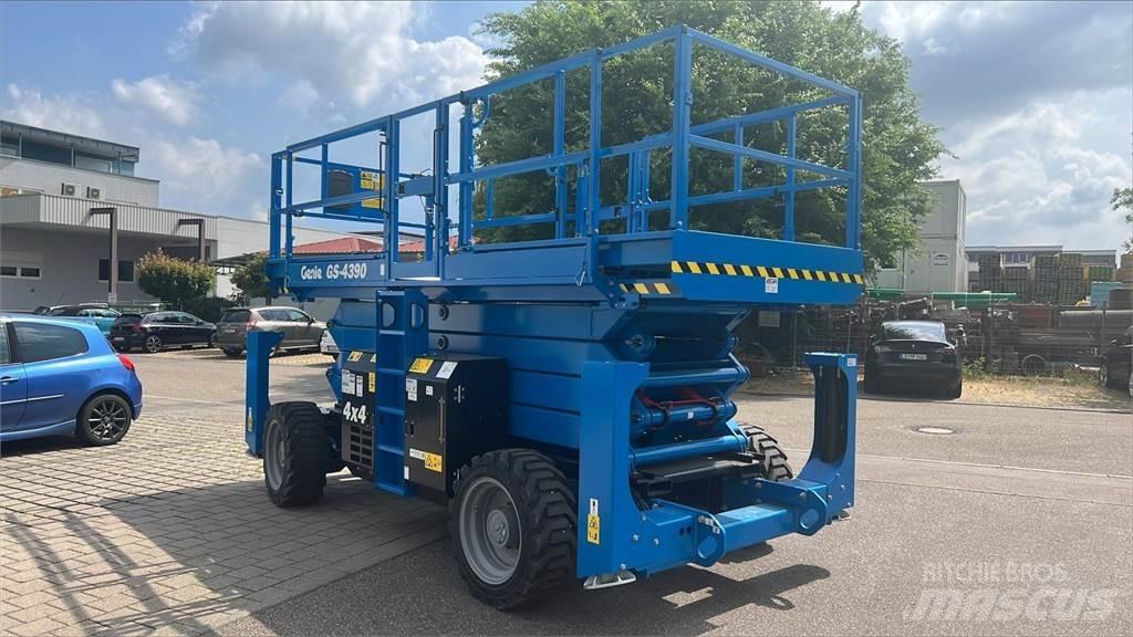 Genie GS-4390RT Saksilavat
