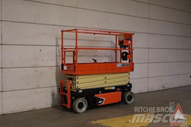 JLG 2632ES Kuukulkijat
