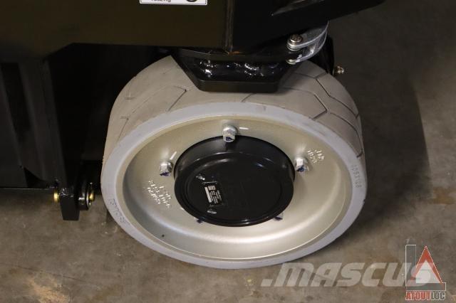 JLG ES3246 Kuukulkijat