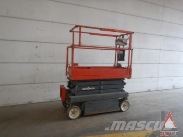 SkyJack SJ3219 Kuukulkijat