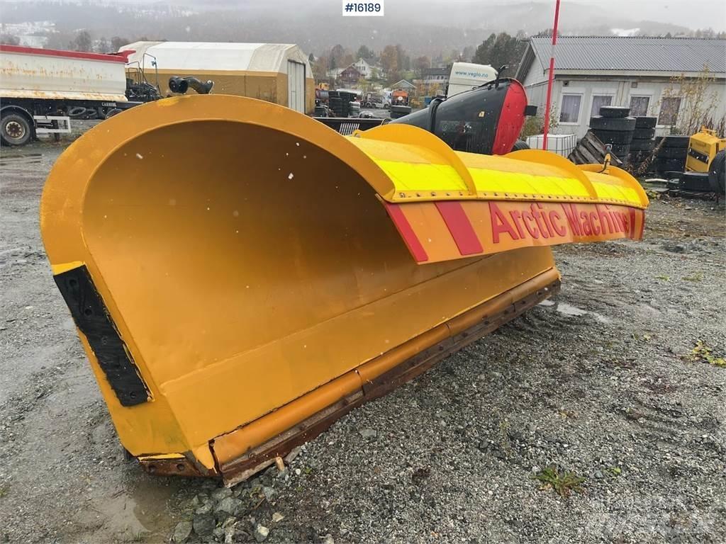  Artic Machine plog Muut