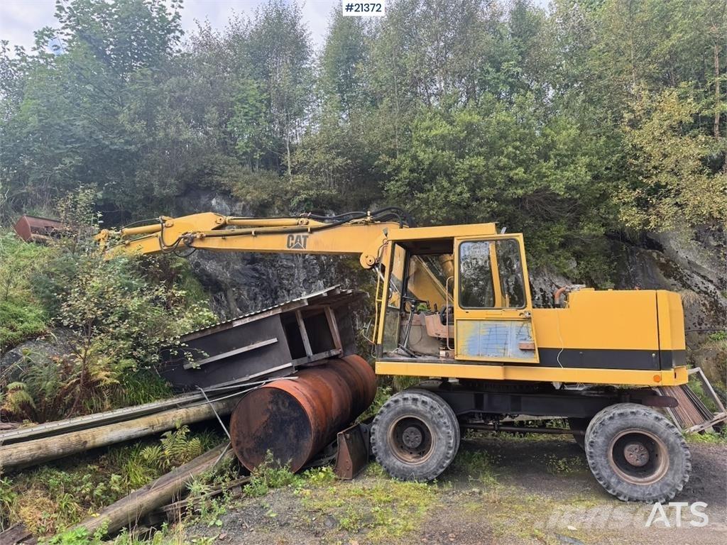 CAT 212B Pyöräkaivukoneet
